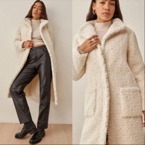 Reformation Bromley Coat in Ivory! SO CUTE!!! Like NEW!!